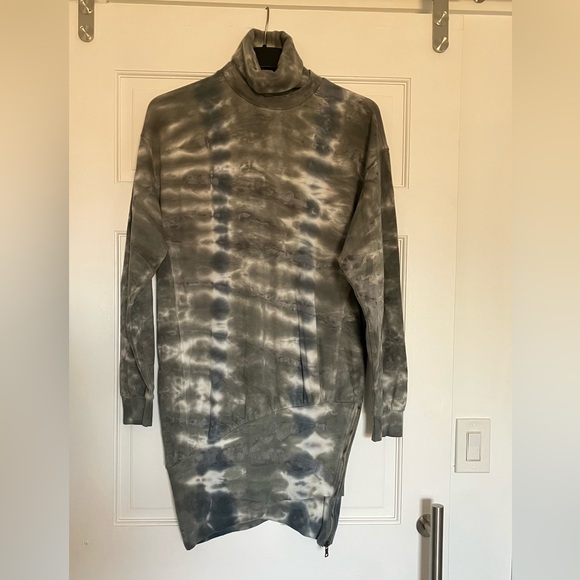 Young fabulous & Broke turtleneck sweatshirt dress, Medium, tie dye - Picture 1 of 5